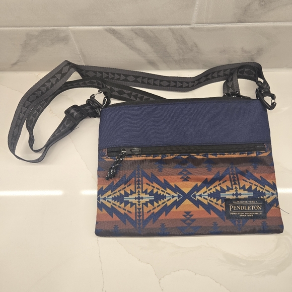 Pendleton Multicolor Sacoche Crossbody Bag - Picture 3 of 15
